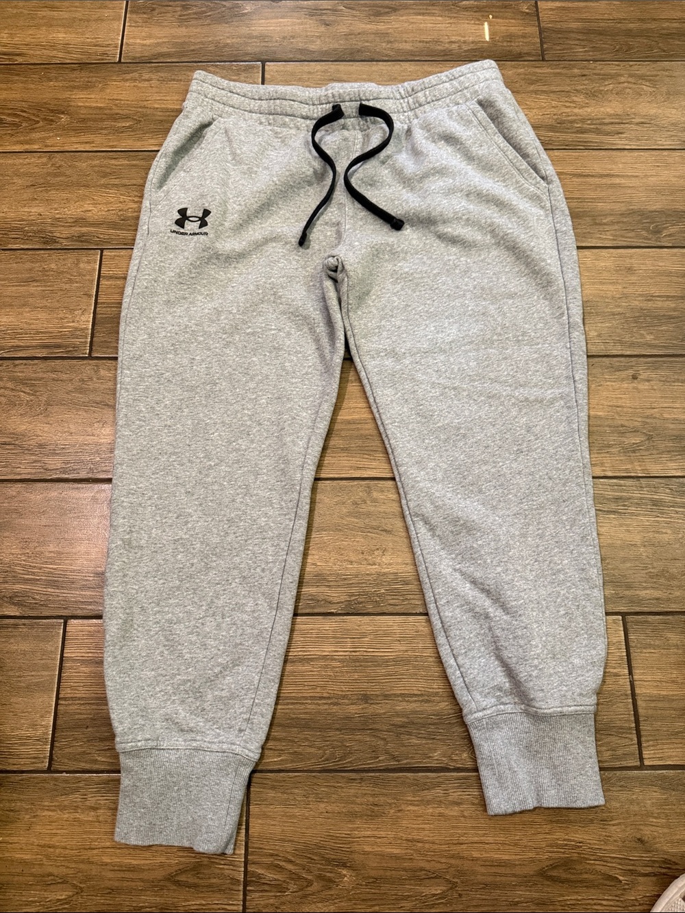 Under Armour grey sweatpants Size L